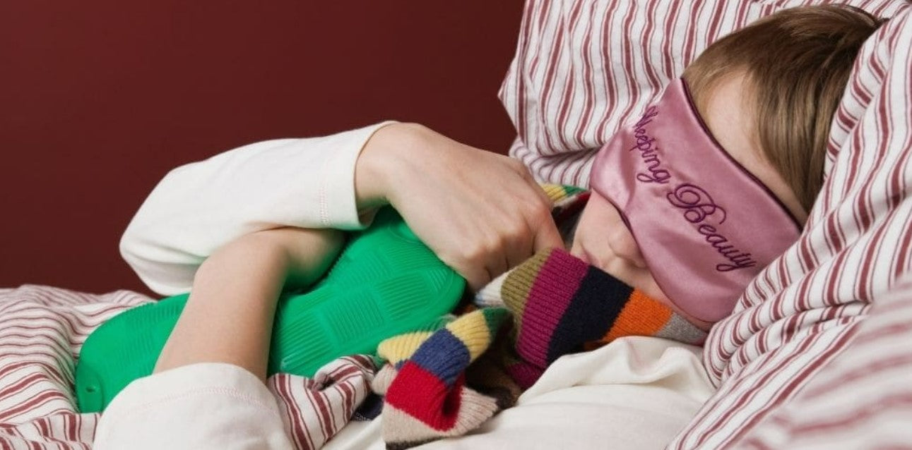 Bouillotte et sommeil : comment la chaleur améliore votre repos